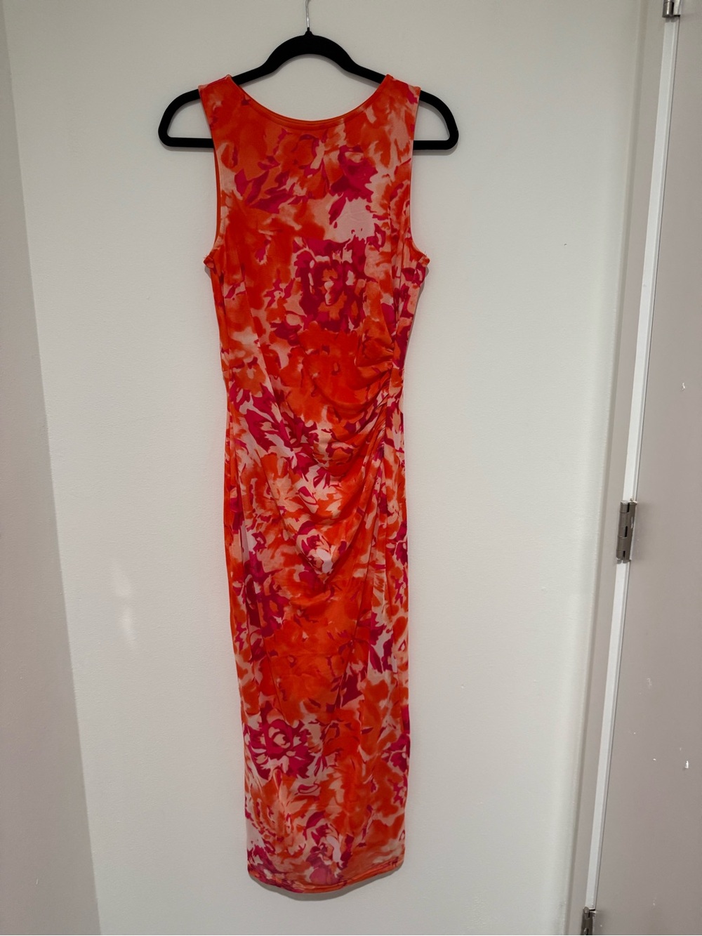Sleeveless Orange-Pink Floral Bodycon Dress